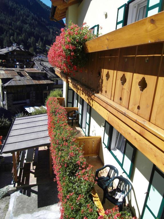 Hotel L'Ideale Moena Rum bild