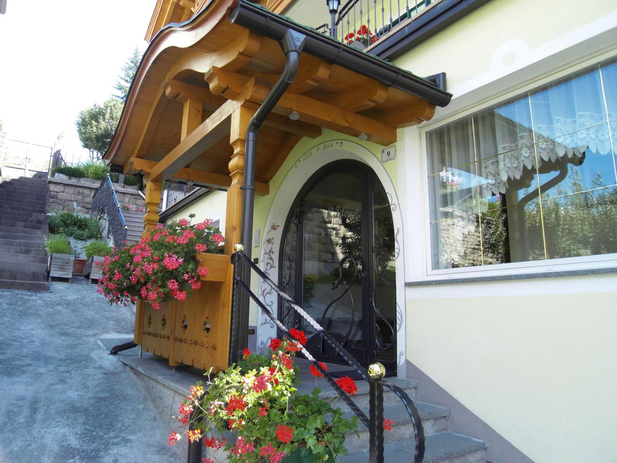 Hotel L'Ideale Moena Exteriör bild