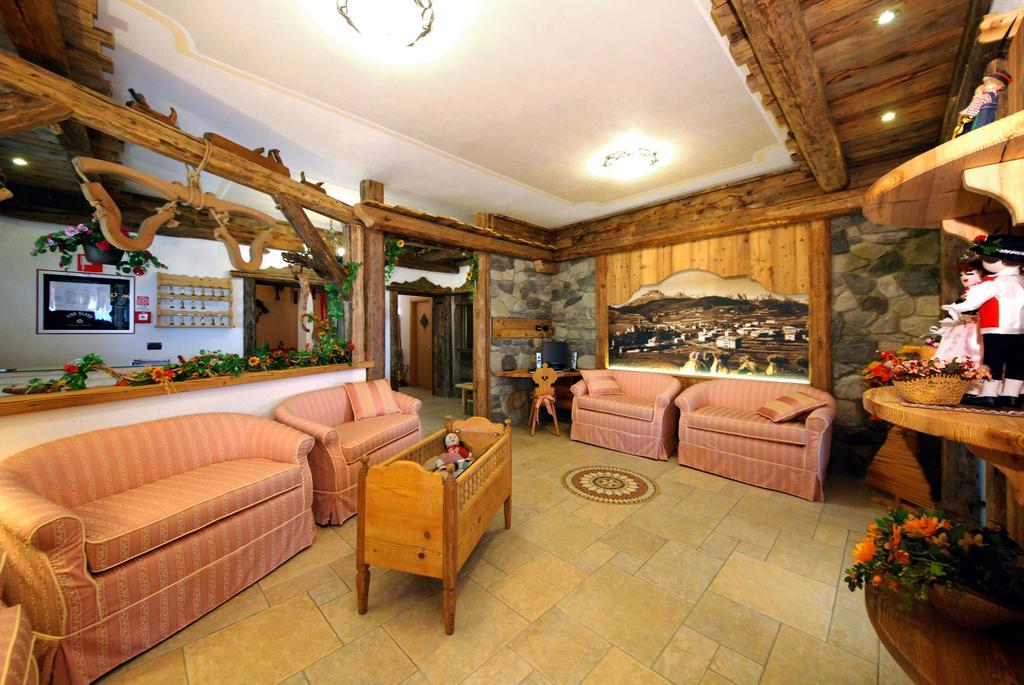 Hotel L'Ideale Moena Exteriör bild